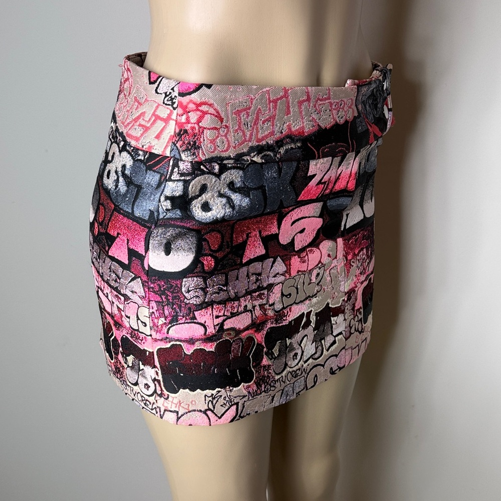 Pink & Black Graffiti-Print Mini Skirt - Picture 10 of 13